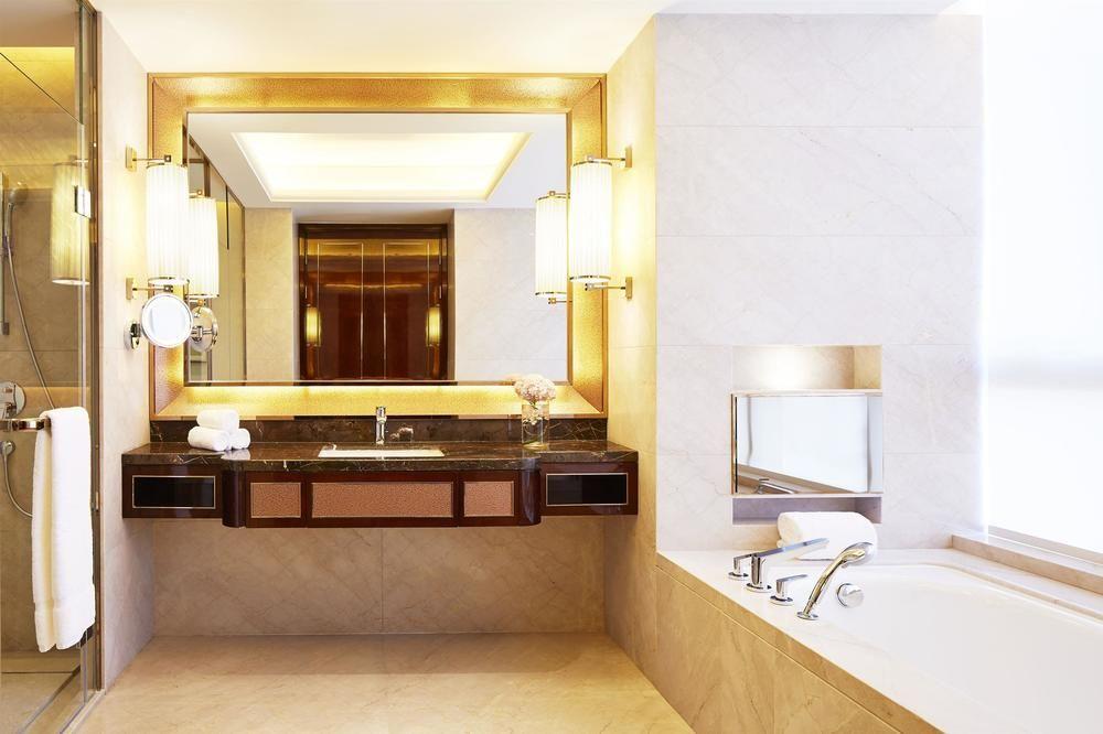 Sheraton Grand Zhengzhou Hotel Exterior photo