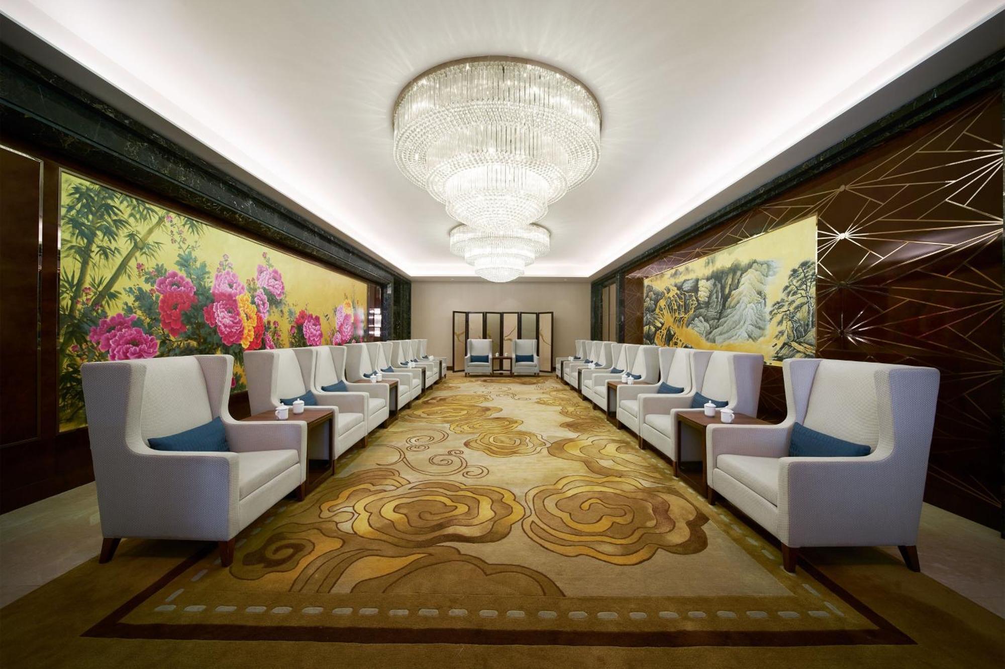 Sheraton Grand Zhengzhou Hotel Exterior photo