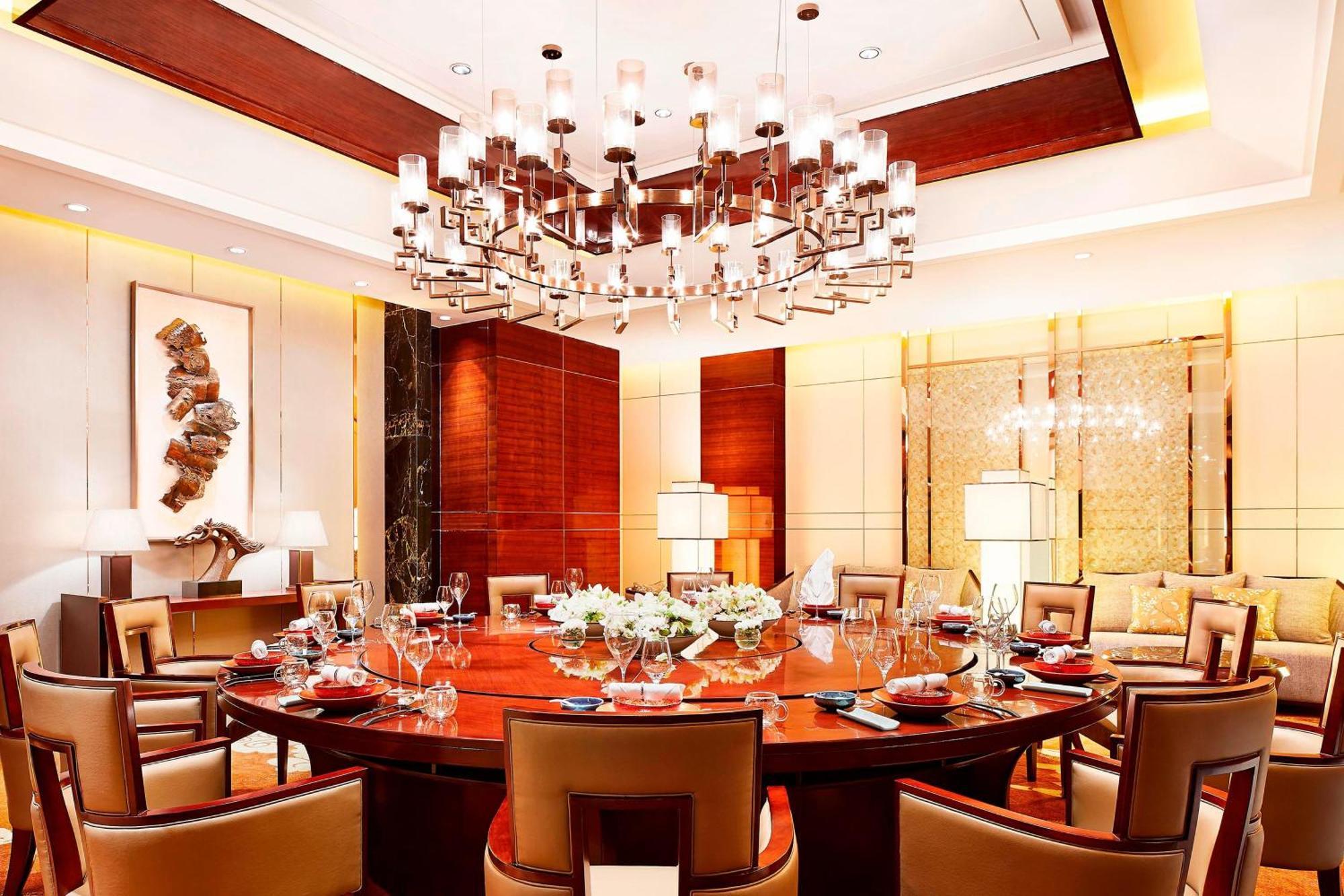 Sheraton Grand Zhengzhou Hotel Exterior photo